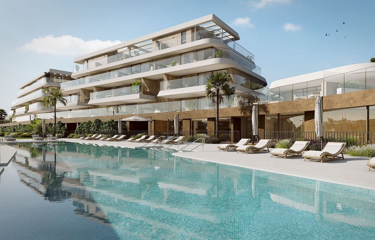 2 Zimmer Apartment zu verkaufen in Estepona mit Pool Garage - 539.000 € (Ref: 8881122)
