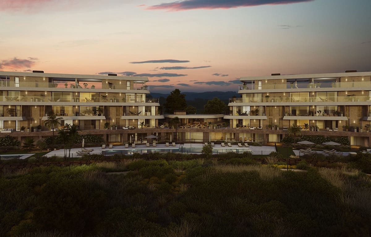 2 Zimmer Apartment zu verkaufen in Estepona mit Pool Garage - 539.000 € (Ref: 8881122)