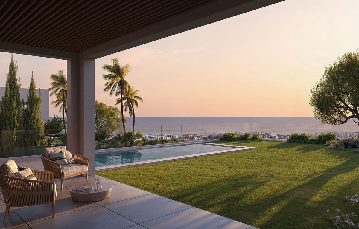 5 bedroom Villa for sale in Mijas with pool garage - € 1,700,000 (Ref: 8884739)