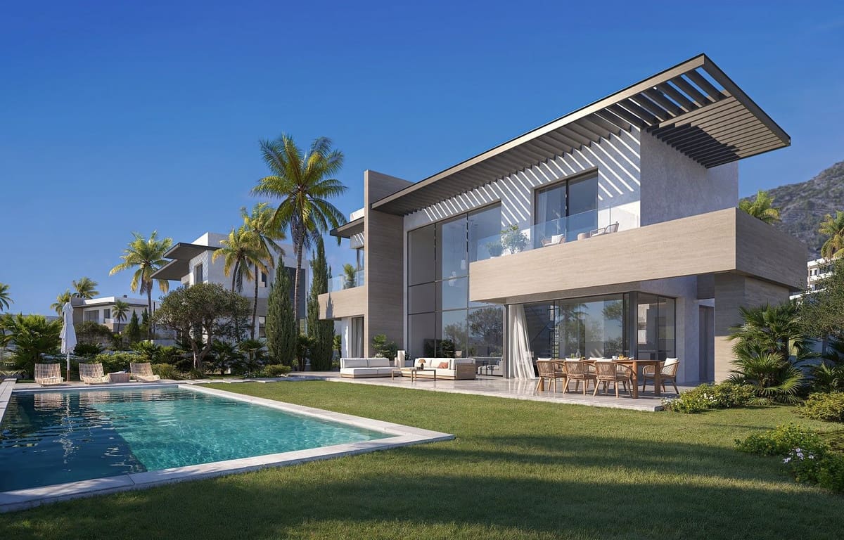 5 bedroom Villa for sale in Mijas with pool garage - € 1,850,000 (Ref: 8884739)