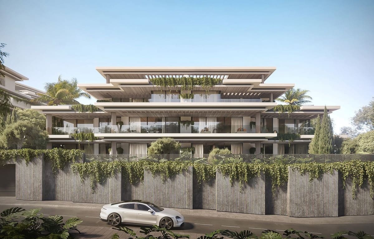 Apartamento de 2 habitaciones en Estepona en venta con piscina garaje - 815.000 € (Ref: 8893848)