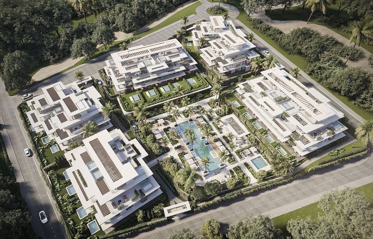 Apartamento de 2 habitaciones en Estepona en venta con piscina garaje - 815.000 € (Ref: 8893848)