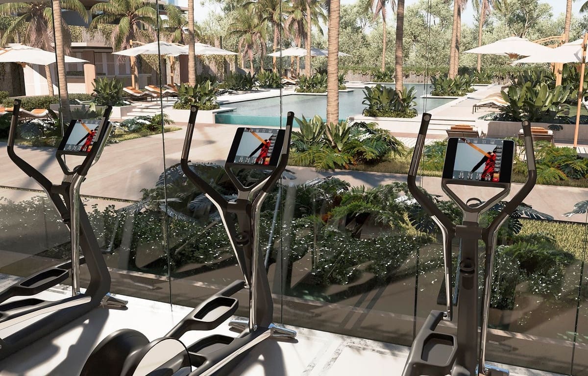 Apartamento de 2 habitaciones en Estepona en venta con piscina garaje - 815.000 € (Ref: 8893848)