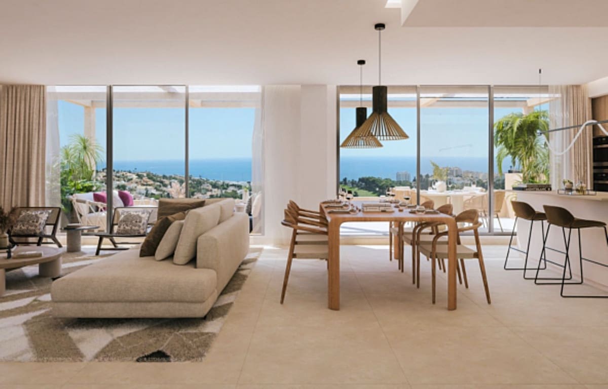 2 bedroom Apartment for sale in Torrequebrada with pool garage - € 430,000 (Ref: 8901456)