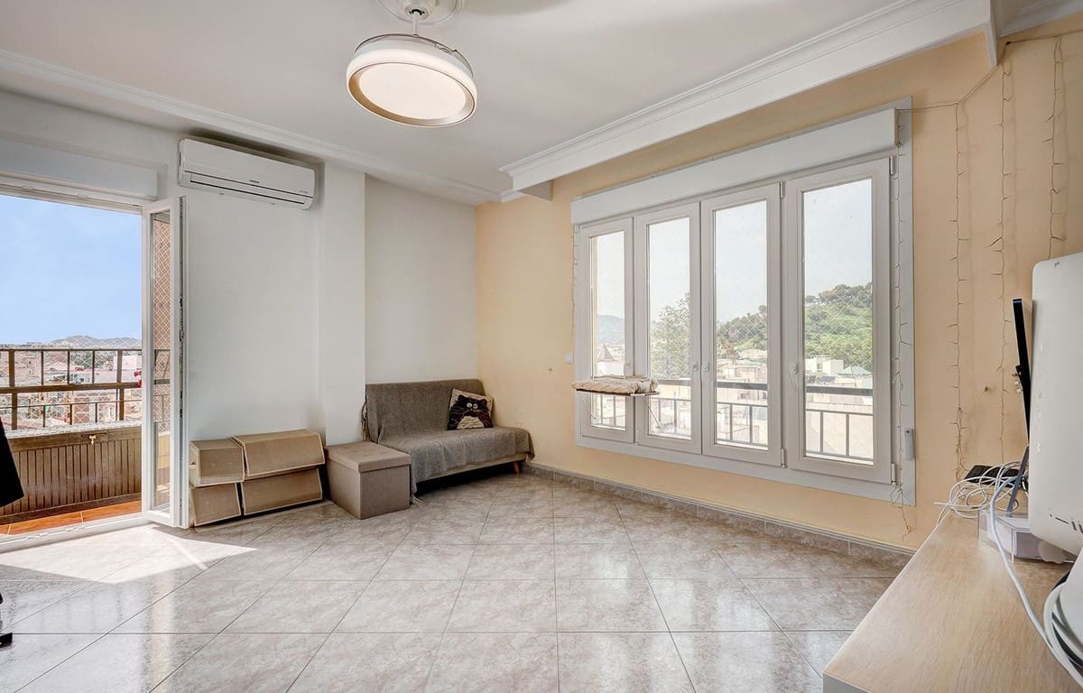 5 bedroom Apartment for sale in Malaga city - € 595,000 (Ref: 8936279)