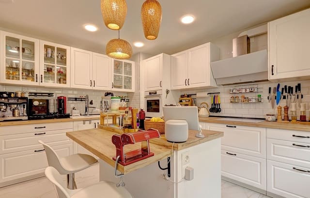 5 bedroom Apartment for sale in Málaga city - € 595,000 (Ref: 8936279)