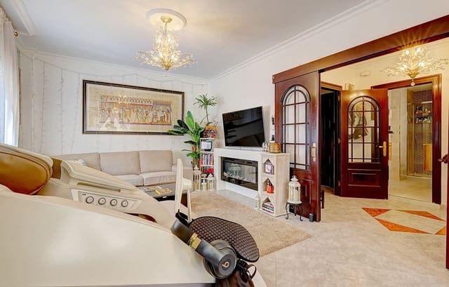 5 bedroom Apartment for sale in Málaga city - € 595,000 (Ref: 8936279)