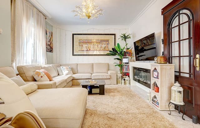 5 bedroom Apartment for sale in Málaga city - € 595,000 (Ref: 8936279)