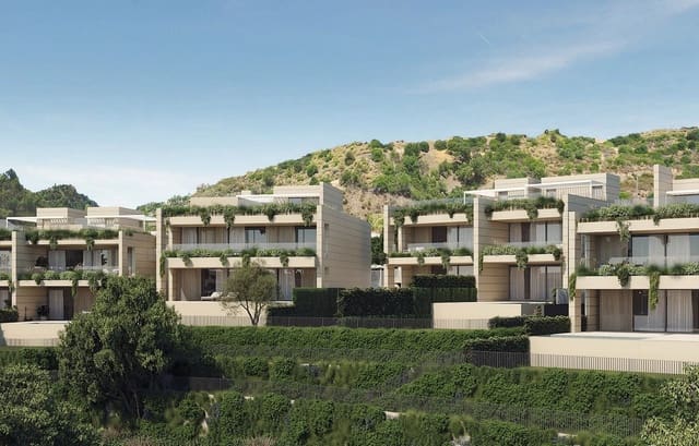 2 bedroom Apartment for sale in Elviria, Marbella with pool garage - € 870,000 (Ref: 8987271)