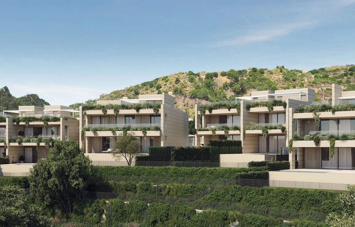 2 soveværelse Lejlighed til salg i Elviria med swimmingpool garage - € 870.000 (Ref: 8987271)