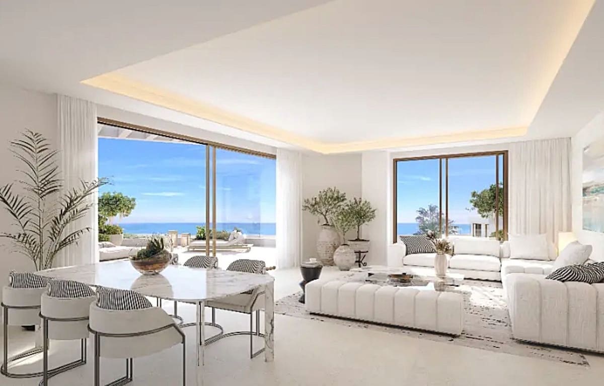 2 soverom Leilighet til salgs i Malaga by med svømmebasseng garasje - € 1 190 000 (Ref: 9013497)