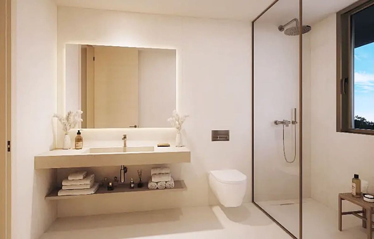 2 soverom Leilighet til salgs i Malaga by med svømmebasseng garasje - € 1 190 000 (Ref: 9013497)