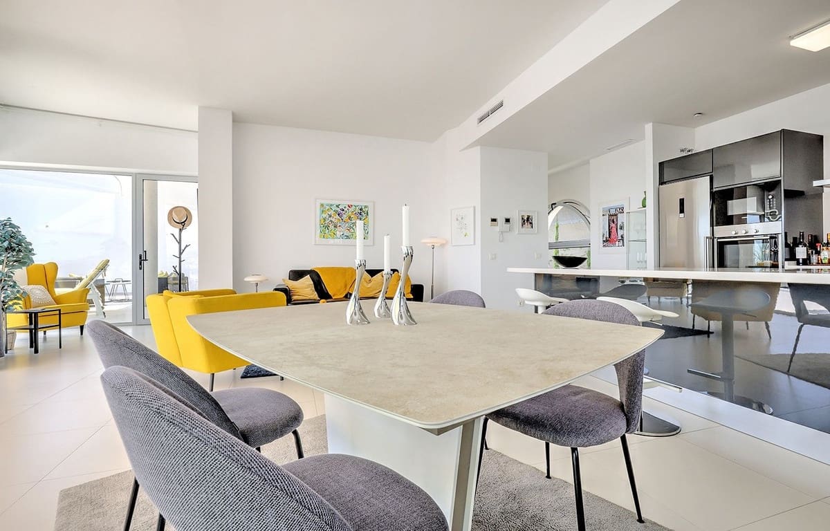 2 quarto Penthouse para venda em Benalmadena com piscina garagem - 899 000 € (Ref: 9058359)