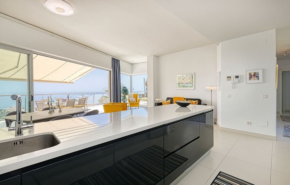 2 quarto Penthouse para venda em Benalmadena com piscina garagem - 899 000 € (Ref: 9058359)