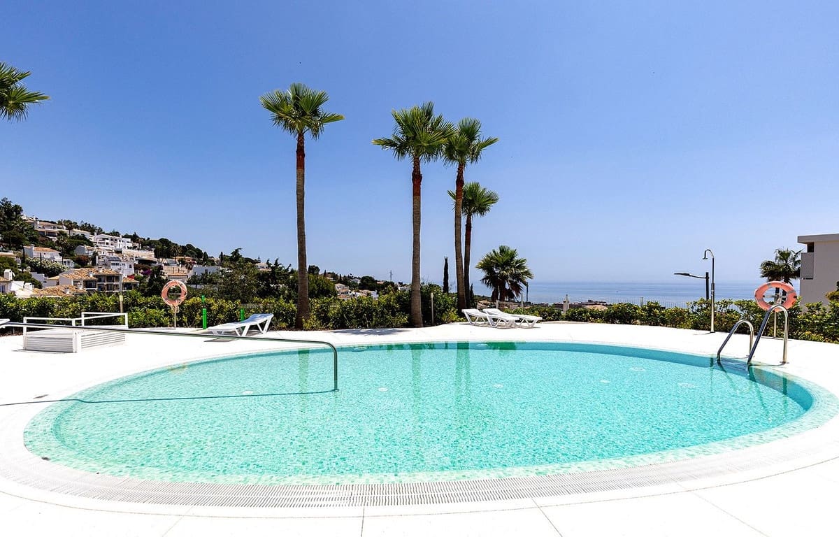 2 quarto Penthouse para venda em Benalmadena com piscina garagem - 899 000 € (Ref: 9058359)