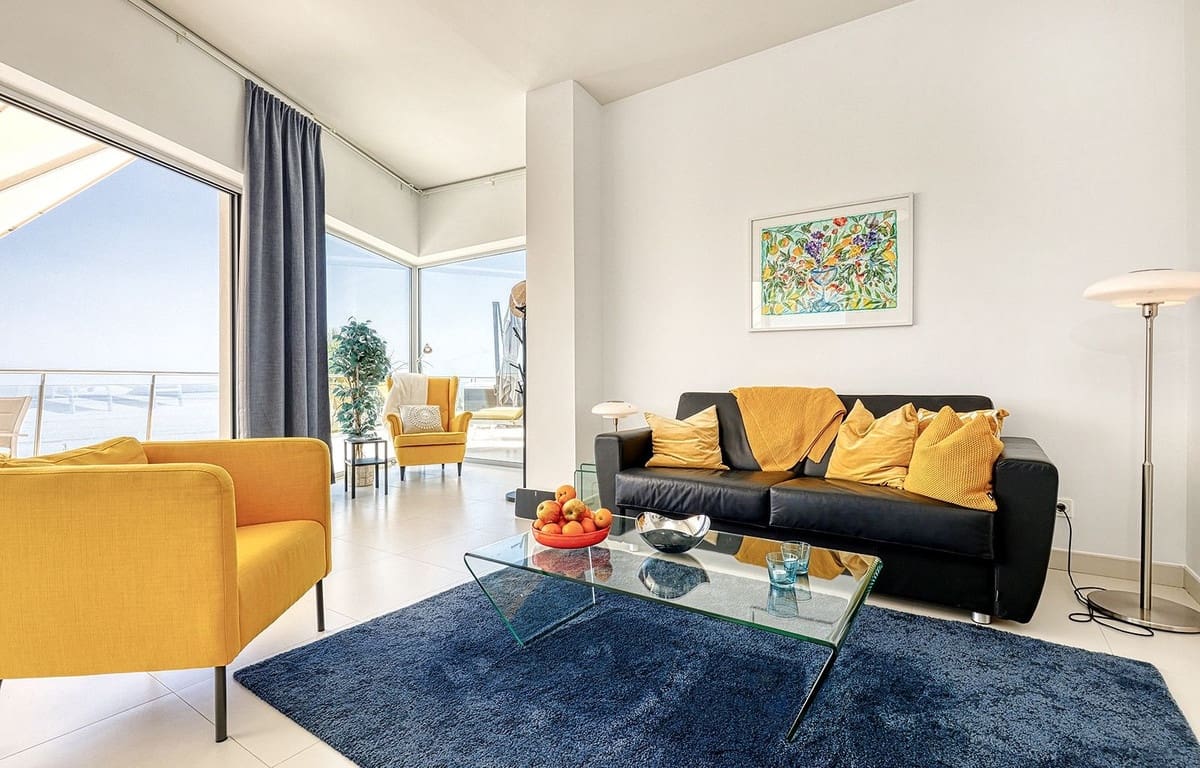 2 bedroom Penthouse for sale in Benalmadena with pool garage - € 899,000 (Ref: 9058359)