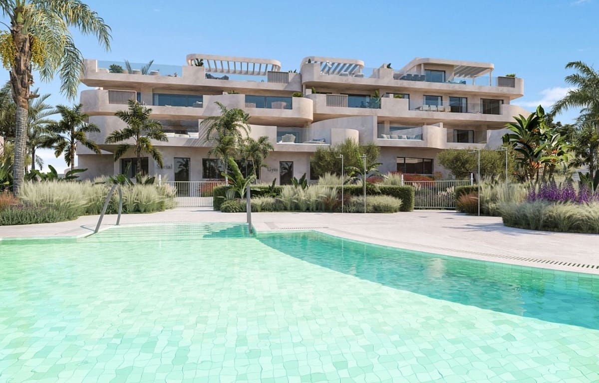 3 bedroom Apartment for sale in Estepona with pool garage - € 695,000 (Ref: 9064151)