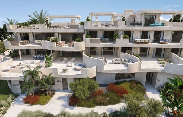 Apartamento de 3 habitaciones en Estepona en venta con piscina garaje - 695.000 € (Ref: 9064151)