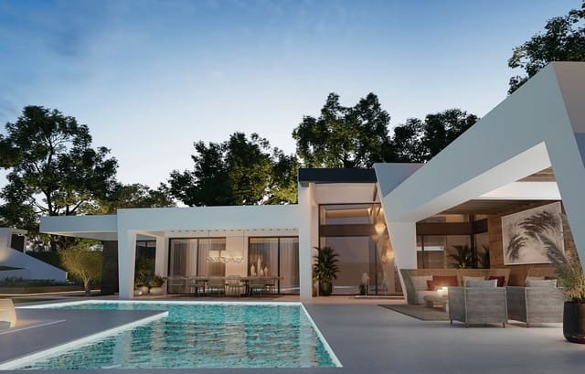 4 makuuhuone Huvila myytävänä paikassa Nueva Andalucia, Marbella mukana uima-altaan - 3 980 000 € (Ref: 9086514)