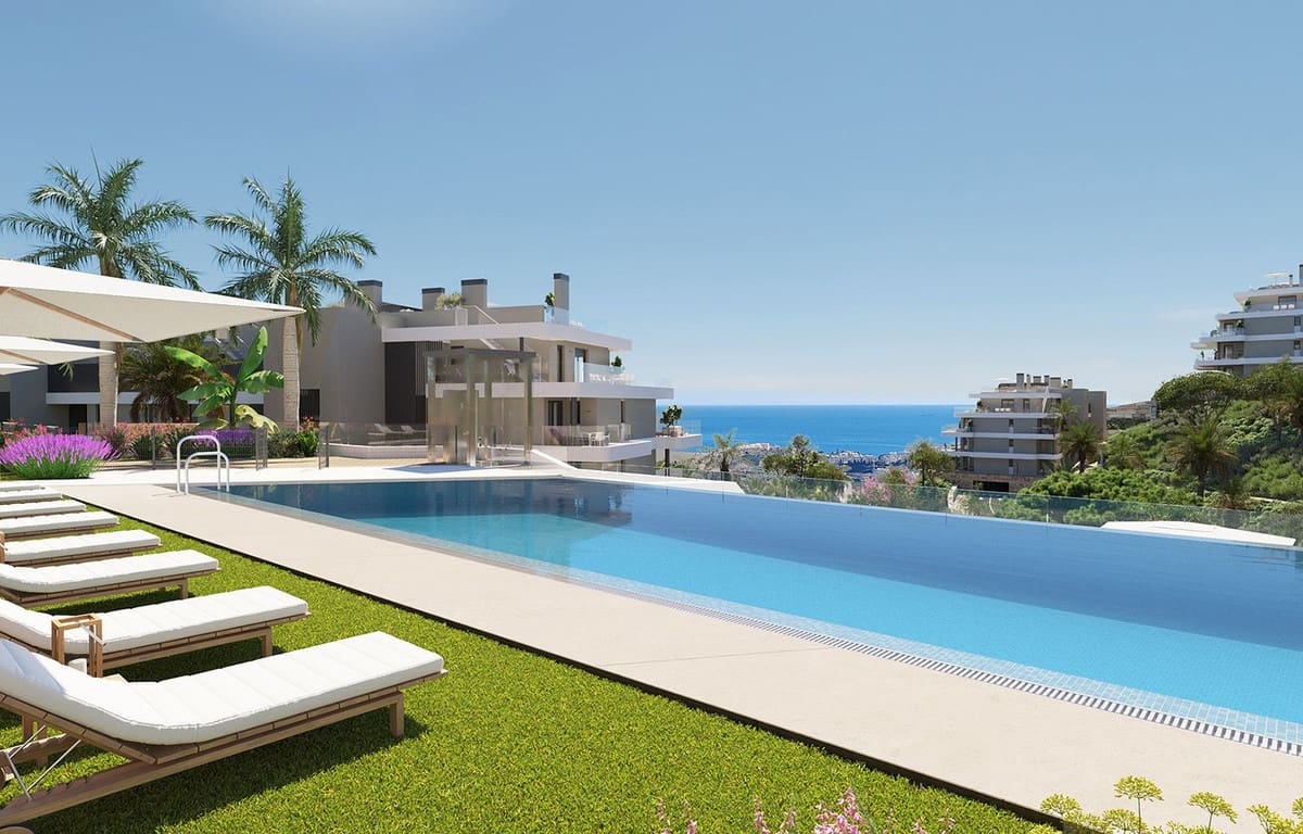 2 soveværelse Lejlighed til salg i La Cala de Mijas med swimmingpool garage - € 510.000 (Ref: 9096966)