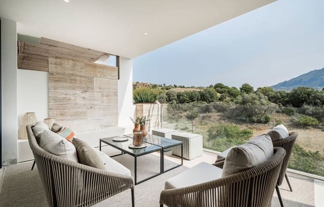 2 makuuhuone Huoneisto myytävänä paikassa Nueva Andalucia, Marbella mukana uima-altaan 
autotalli - 1 176 270 € (Ref: 9160021)