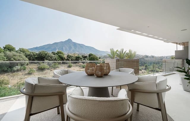 2 Zimmer Apartment zu verkaufen in Nueva Andalucia, Marbella mit Pool Garage - 1.150.770 € (Ref: 9160021)