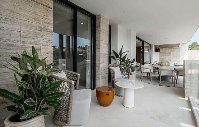 2 Zimmer Apartment zu verkaufen in Nueva Andalucia, Marbella mit Pool Garage - 1.150.770 € (Ref: 9160021)