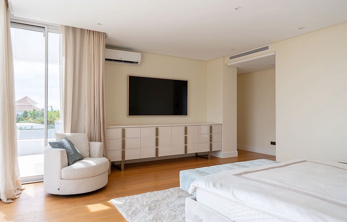 4 sypialnia Willa na sprzedaż w Los Flamingos z basenem garażem - 3 500 000 € (Ref: 9244493)