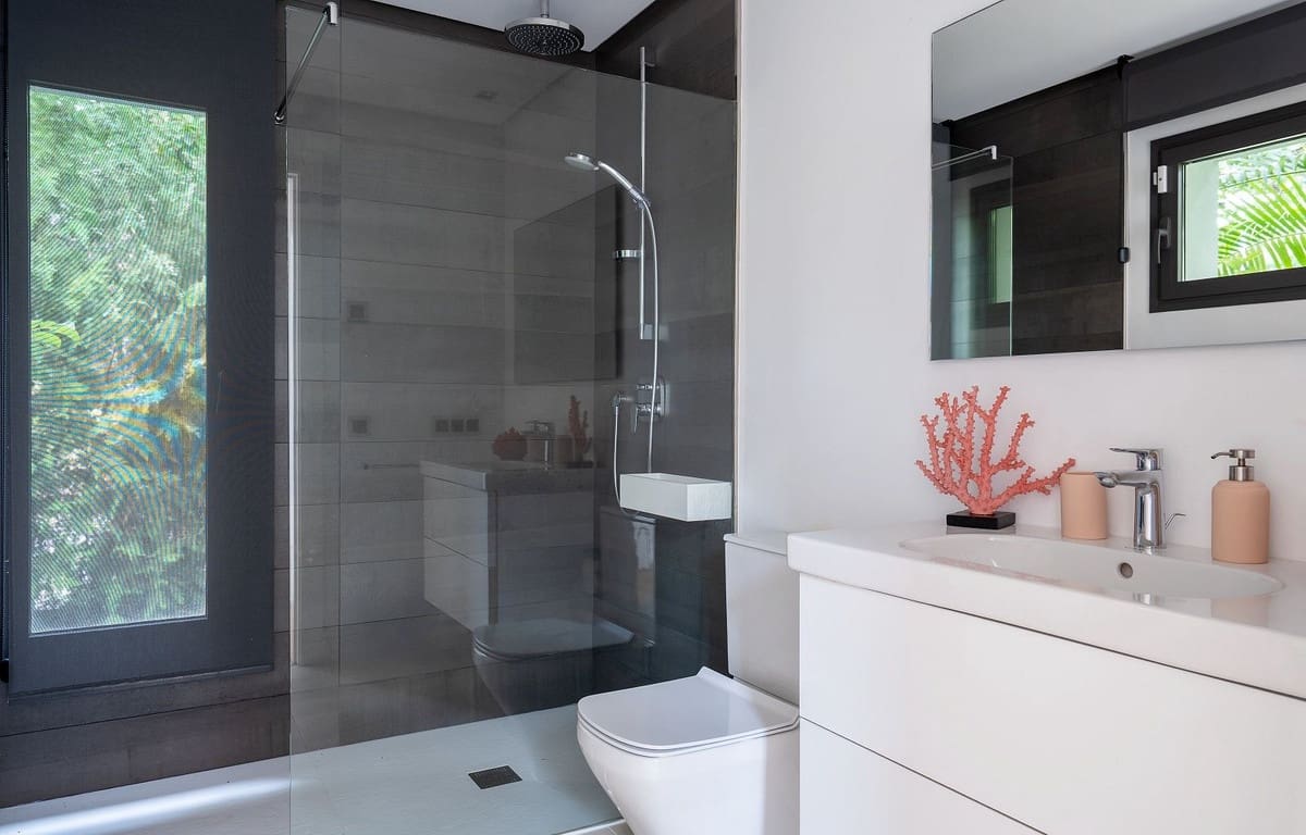 4 sypialnia Willa na sprzedaż w Los Flamingos z basenem garażem - 3 500 000 € (Ref: 9244493)