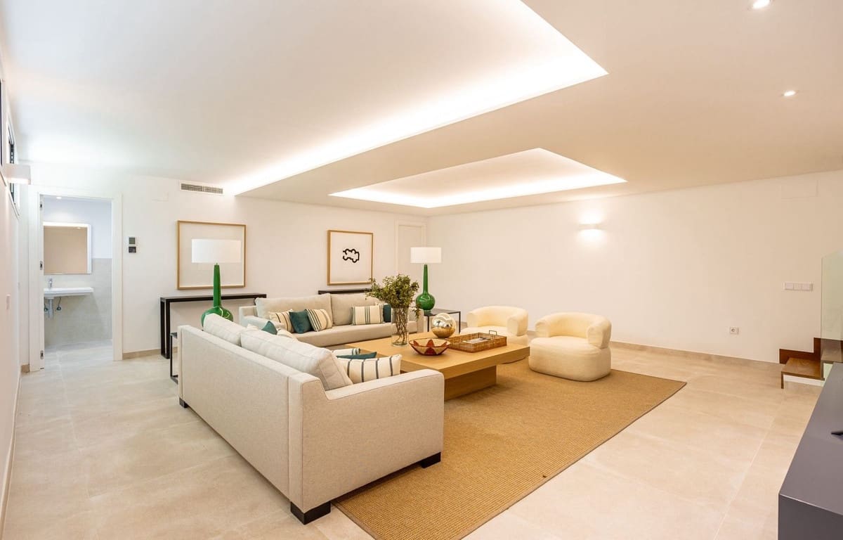 4 soverom Villa til salgs i Marbella med svømmebasseng garasje - € 1 890 000 (Ref: 9332674)