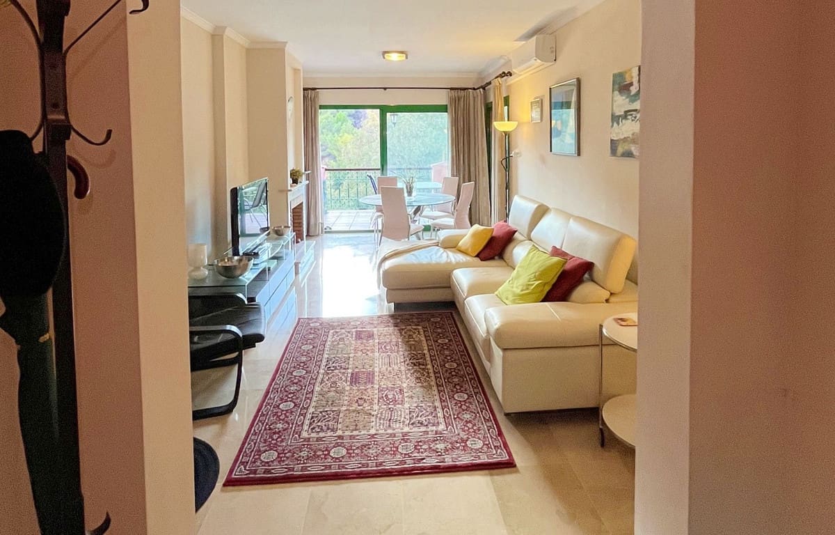 Apartamento de 2 habitaciones en Fuengirola en venta con piscina garaje - 289.000 € (Ref: 9345735)