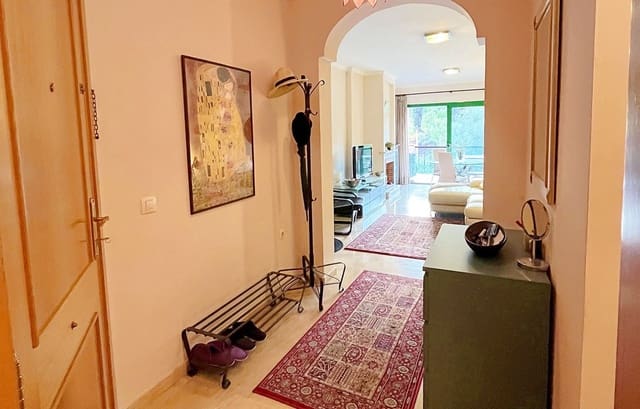 Apartamento de 2 habitaciones en Fuengirola en venta con piscina garaje - 289.000 € (Ref: 9345735)