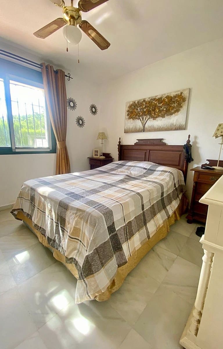 2 soverom Leilighet til salgs i Benalmadena med svømmebasseng - € 310 000 (Ref: 9400075)