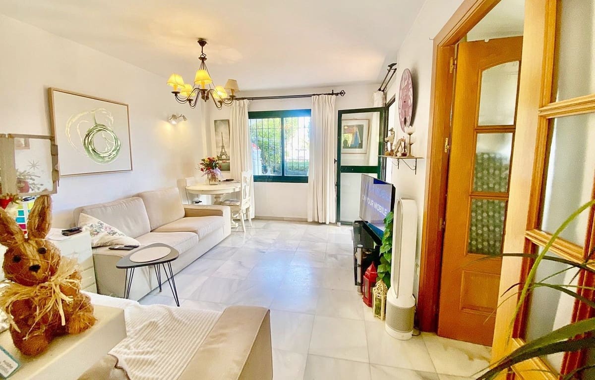 2 soverom Leilighet til salgs i Benalmadena med svømmebasseng - € 310 000 (Ref: 9400075)