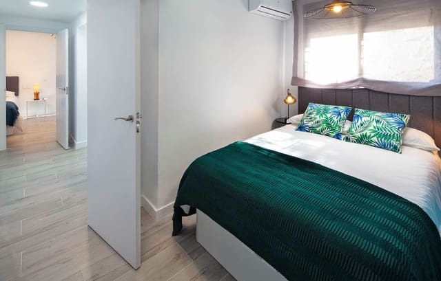 7 chambre Appartement à vendre à Benalmadena Costa, Benalmádena avec garage - 1 295 000 € (Ref: 9430822)