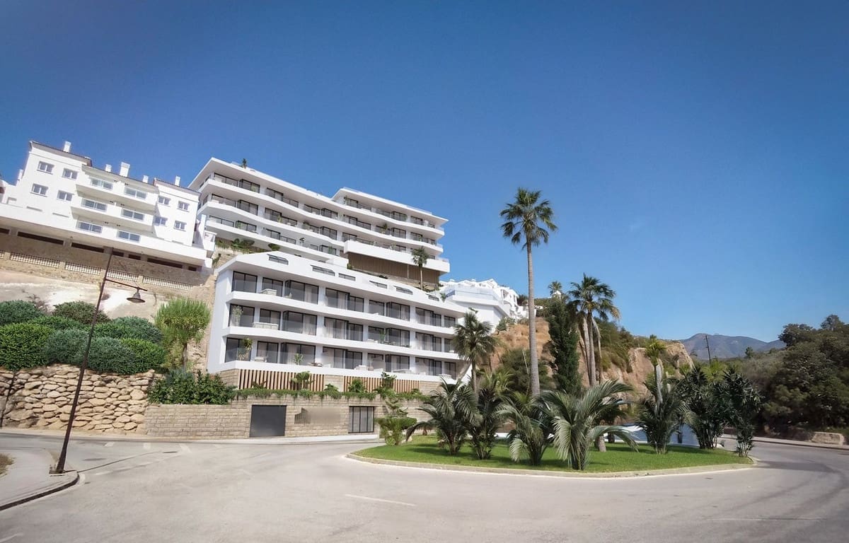 Apartamento de 2 habitaciones en Fuengirola en venta con piscina garaje - 430.000 € (Ref: 9460654)