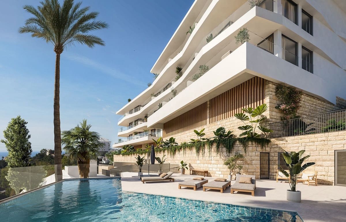 2 bedroom Apartment for sale in Fuengirola with pool garage - € 429,000 (Ref: 9460654)