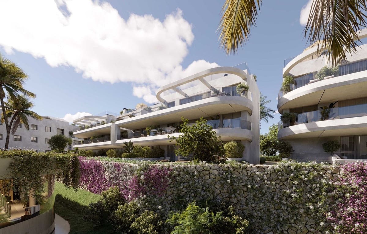 1 bedroom Apartment for sale in Estepona with pool garage - € 439,000 (Ref: 9462947)