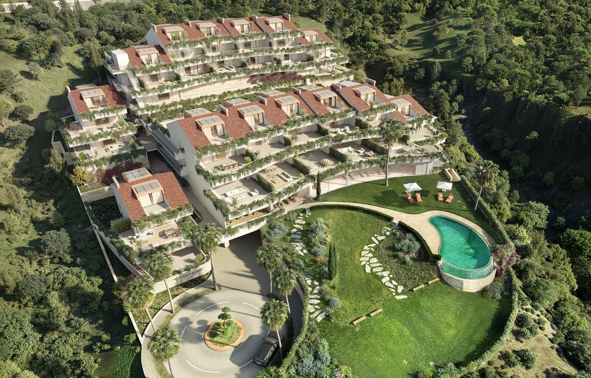 Apartamento de 3 habitaciones en Benalmádena en venta con piscina garaje - 800.000 € (Ref: 9471775)