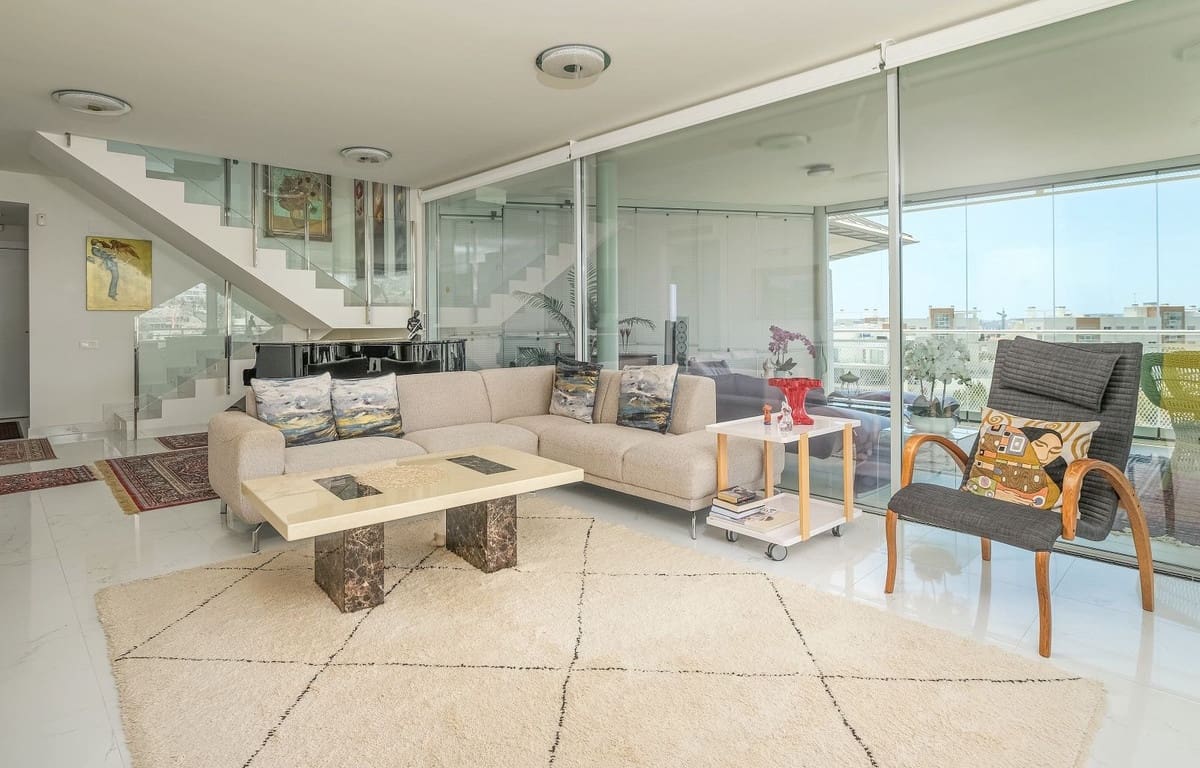 3 slaapkamer Penthouse te koop in Fuengirola met zwembad garage - € 1.098.000 (Ref: 9485439)