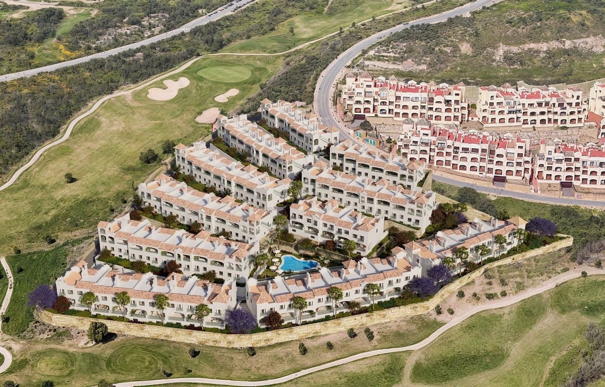 3 soverom Hus til salgs i Estepona med svømmebasseng garasje - € 470 250 (Ref: 9528818)