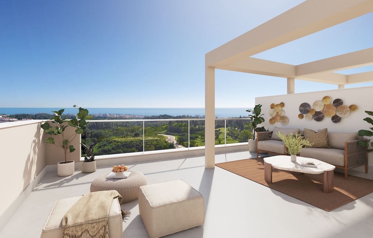 2 bedroom Apartment for sale in Mijas Costa with pool garage - € 414,000 (Ref: 9528908)