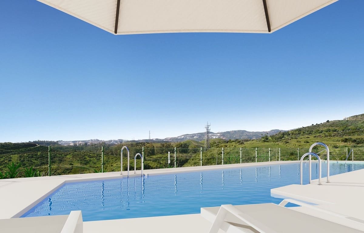 2 bedroom Apartment for sale in Mijas Costa with pool garage - € 414,000 (Ref: 9528908)