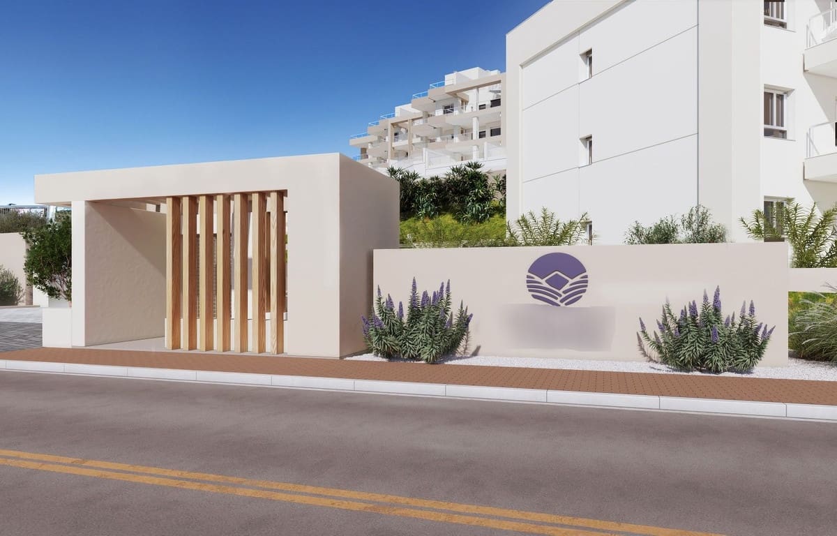 2 bedroom Apartment for sale in Mijas Costa with pool garage - € 414,000 (Ref: 9528908)