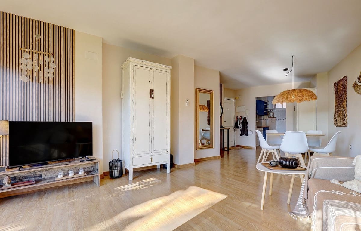 1 bedroom Apartment for sale in Riviera del Sol with pool garage - € 289,000 (Ref: 9534461)