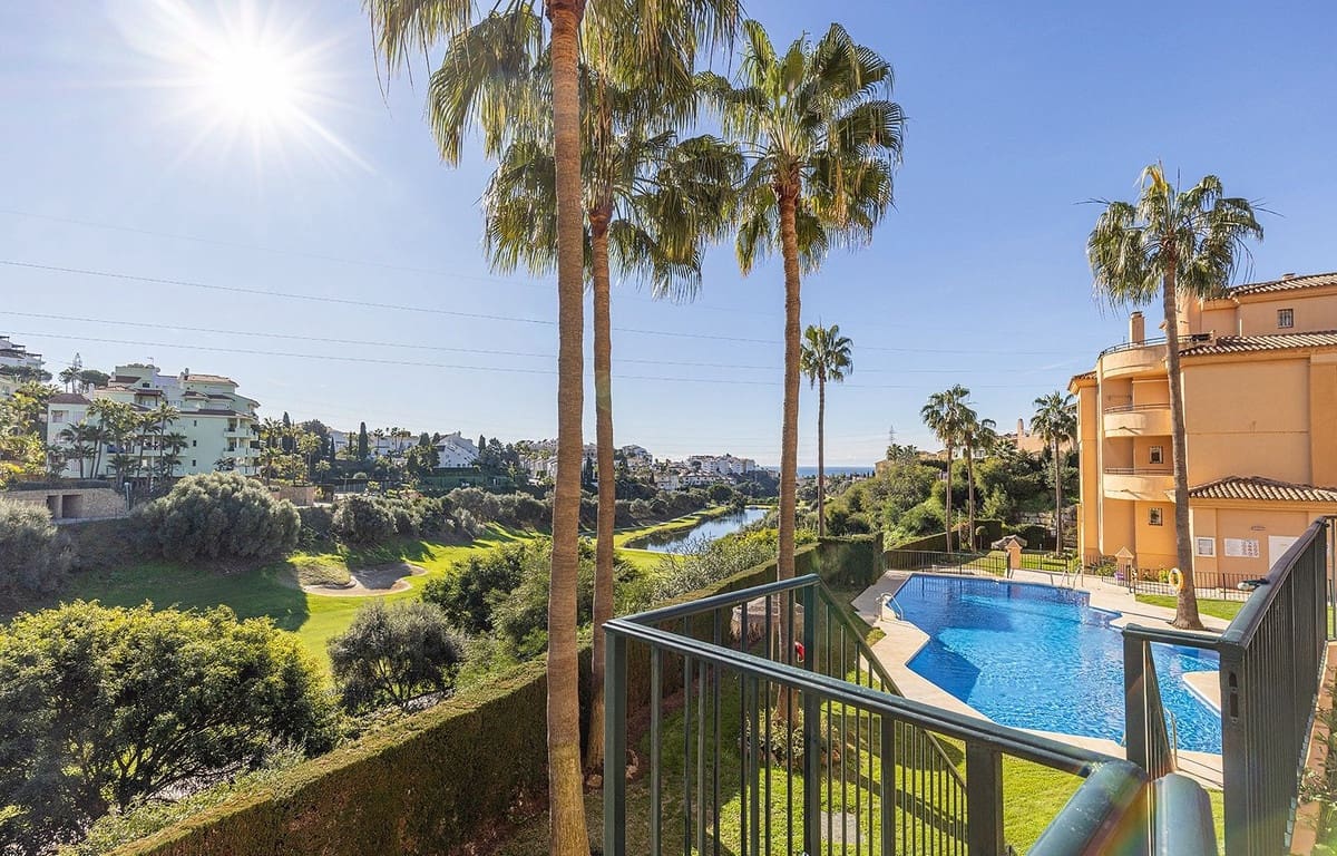 1 bedroom Apartment for sale in Riviera del Sol with pool garage - € 289,000 (Ref: 9534461)
