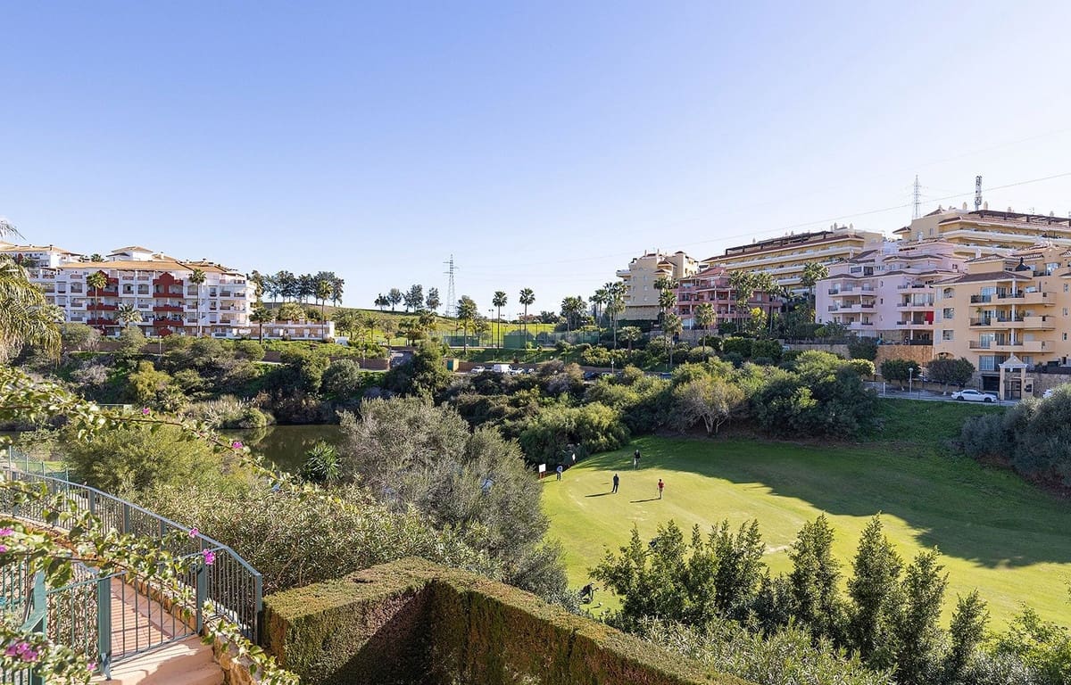 1 bedroom Apartment for sale in Riviera del Sol with pool garage - € 289,000 (Ref: 9534461)