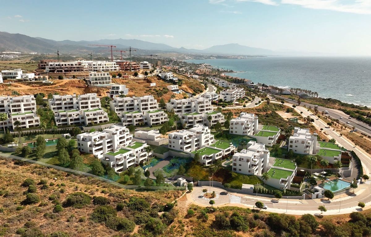 3 sypialnia Penthouse na sprzedaż w Bahia de Casares z basenem garażem - 720 000 € (Ref: 9549977)