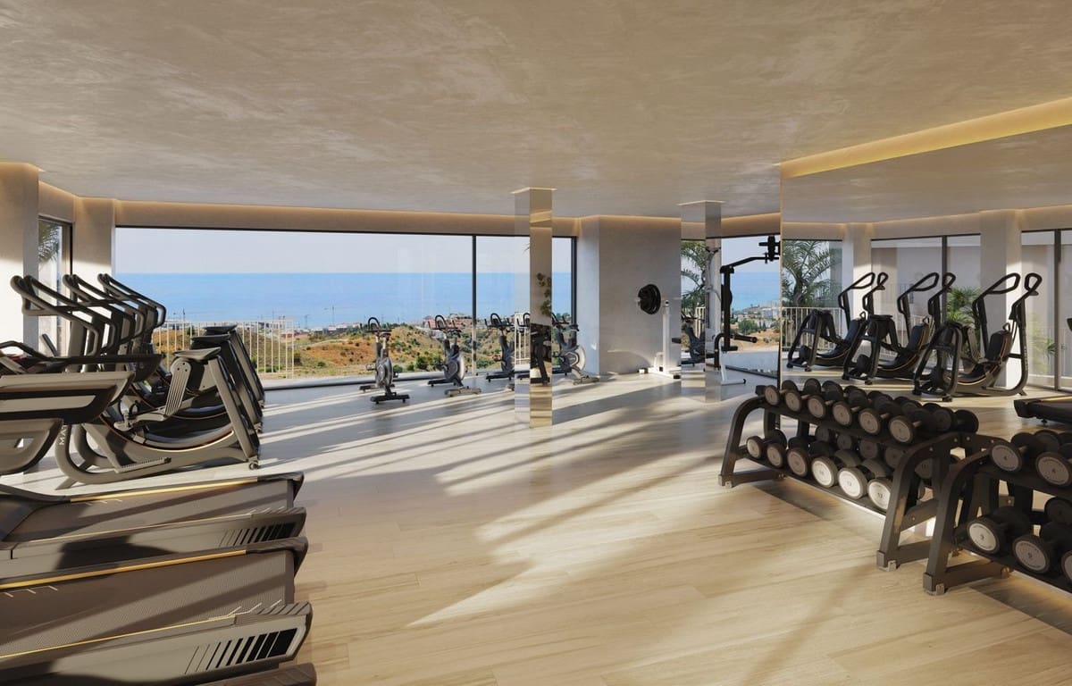 Apartamento de 2 habitaciones en Fuengirola en venta con piscina garaje - 449.000 € (Ref: 9550111)