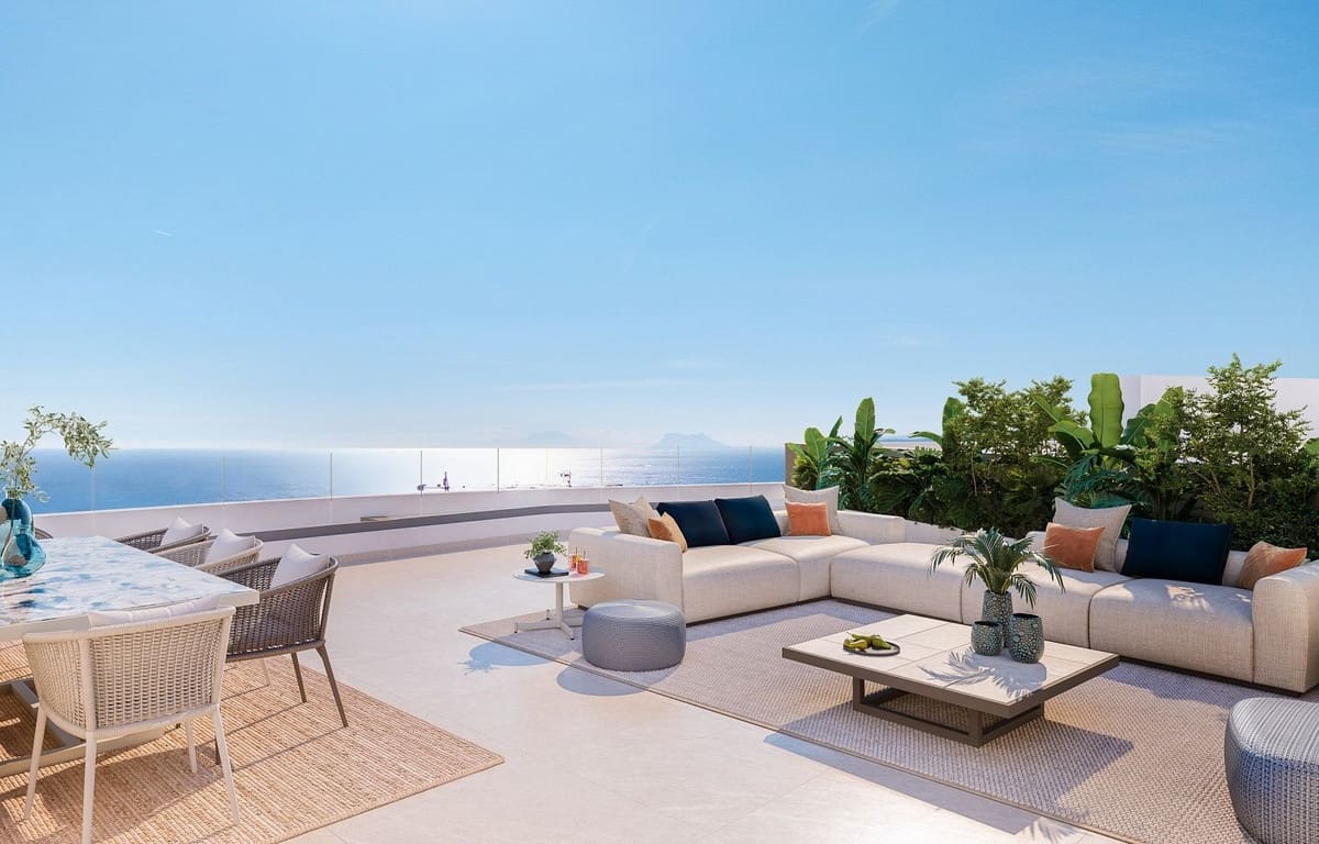 2 makuuhuone Huoneisto myytävänä paikassa Estepona mukana uima-altaan 
autotalli - 570 000 € (Ref: 9558983)